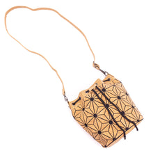 Load image into Gallery viewer, Geometric-Cork-Bucket-bag-for-Women.jpg
